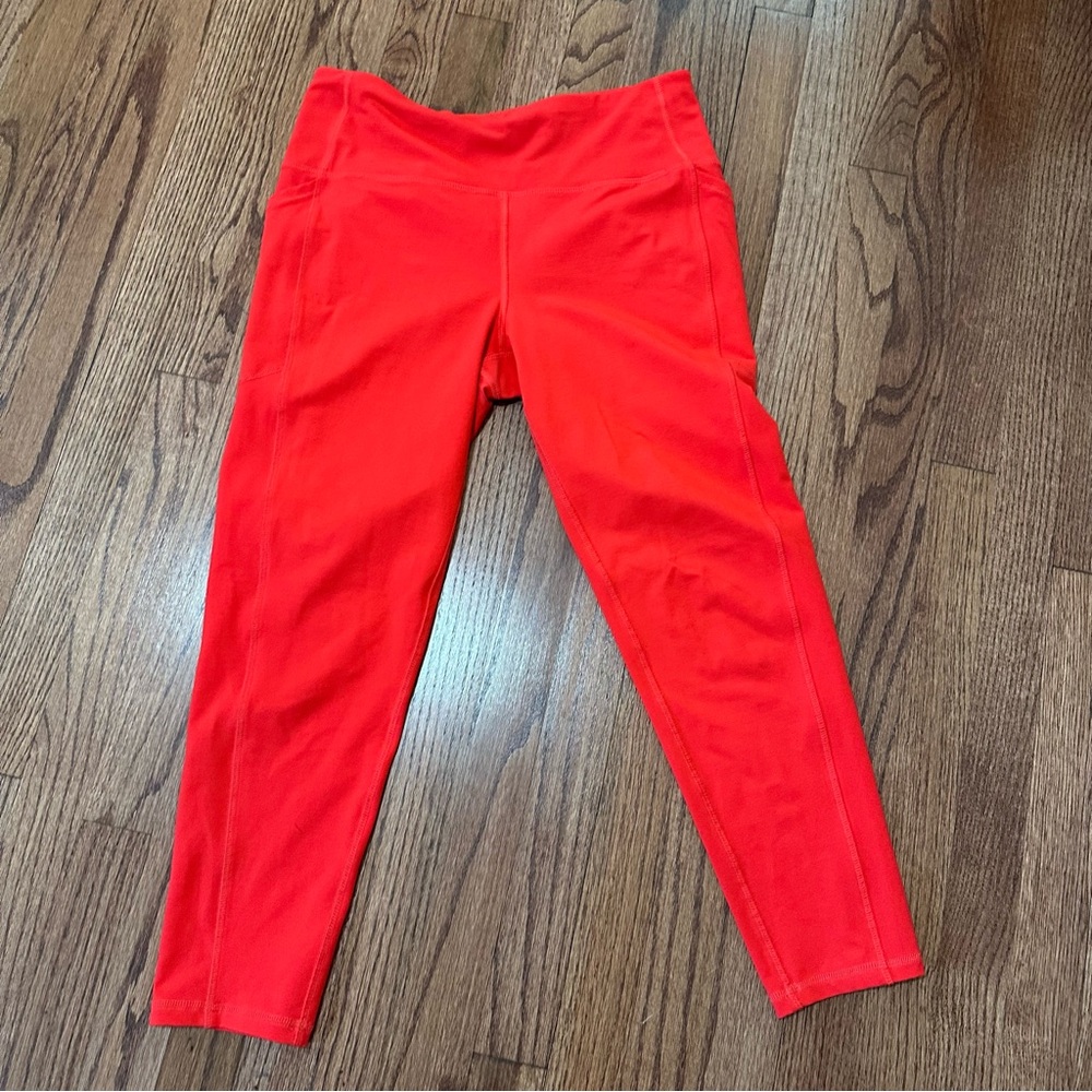 DSG / Bright CHERRY Red 7/8 Leggings